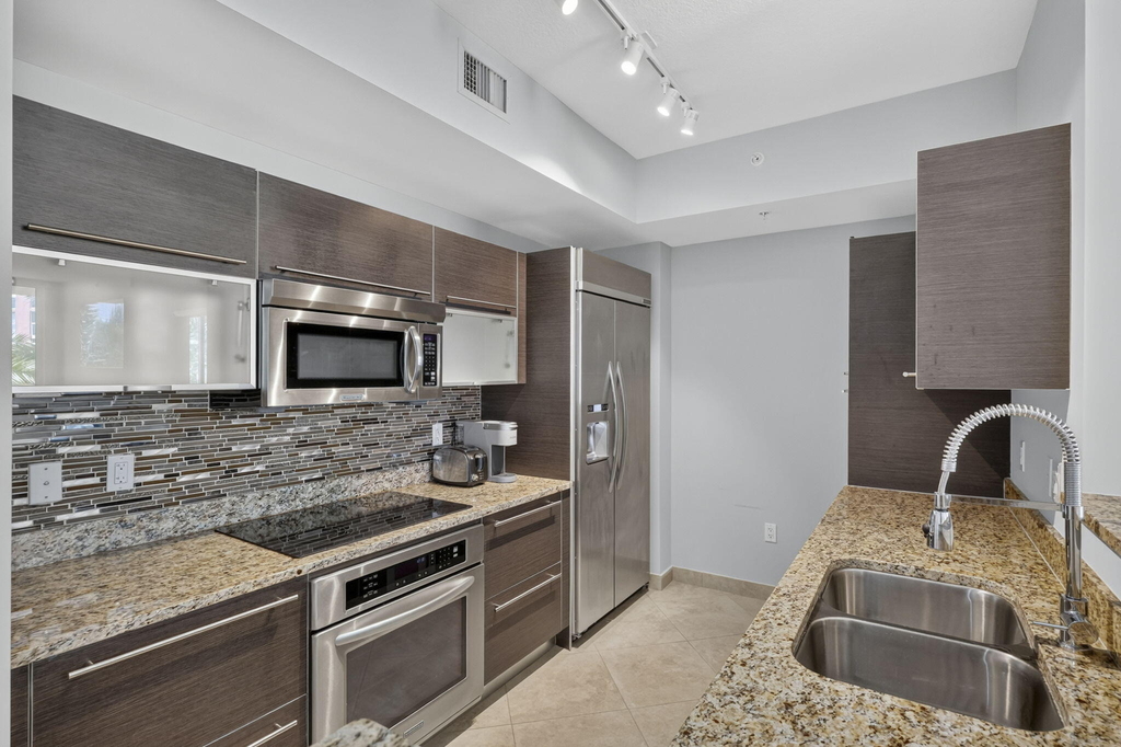 550 Okeechobee Boulevard - Photo 24