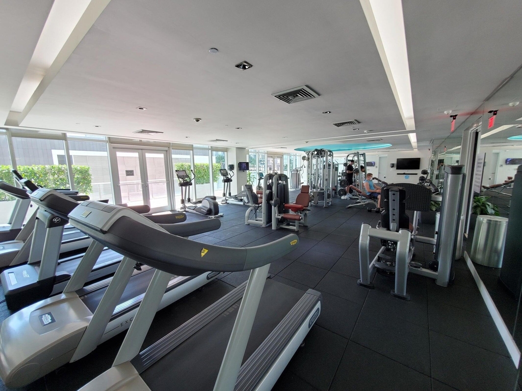 500 Brickell Avenue - Photo 41