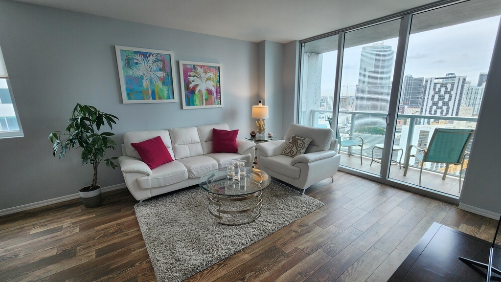 500 Brickell Avenue - Photo 4