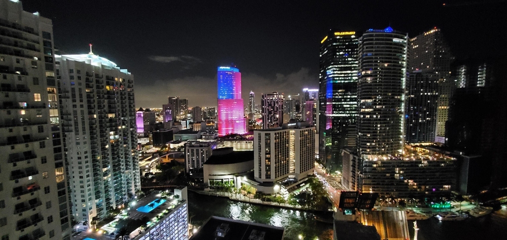 500 Brickell Avenue - Photo 47