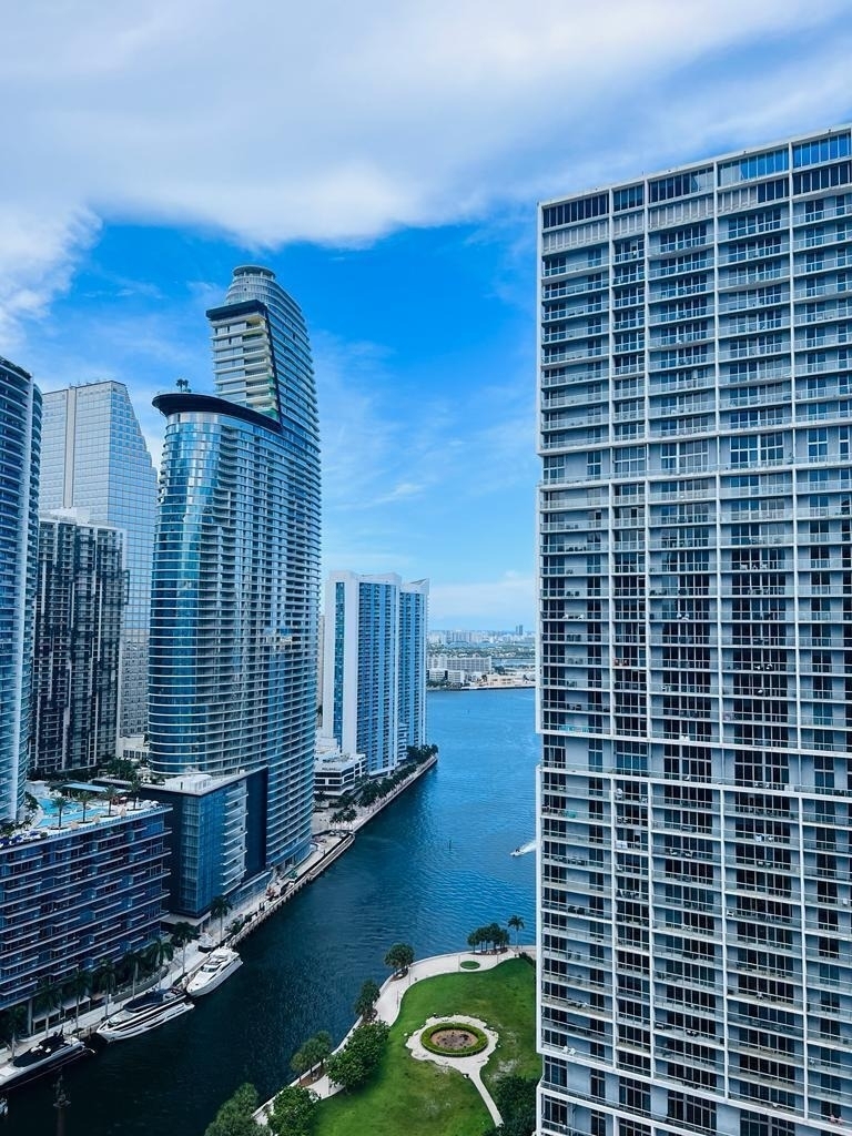 500 Brickell Avenue - Photo 25