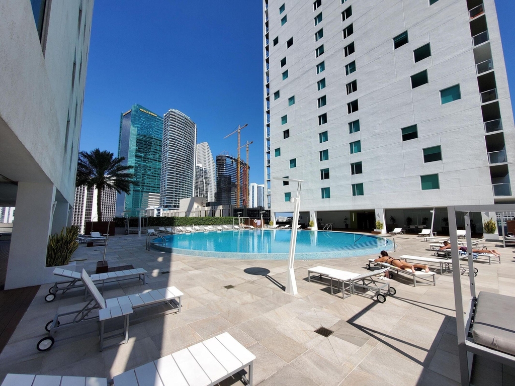 500 Brickell Avenue - Photo 48