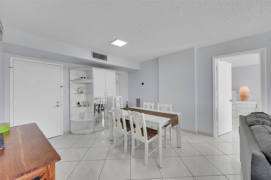 525 N Ocean Boulevard - Photo 2