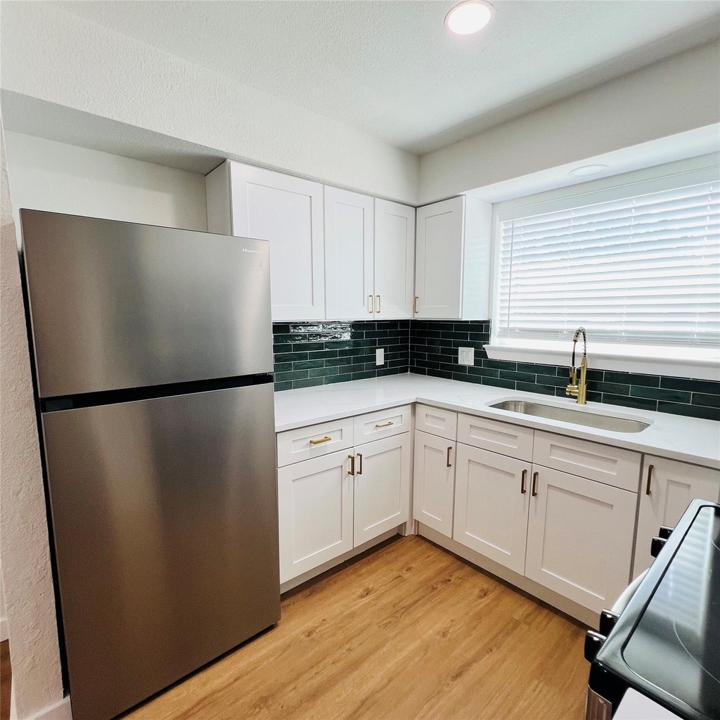 1703 Justin Lyn Street - Photo 6