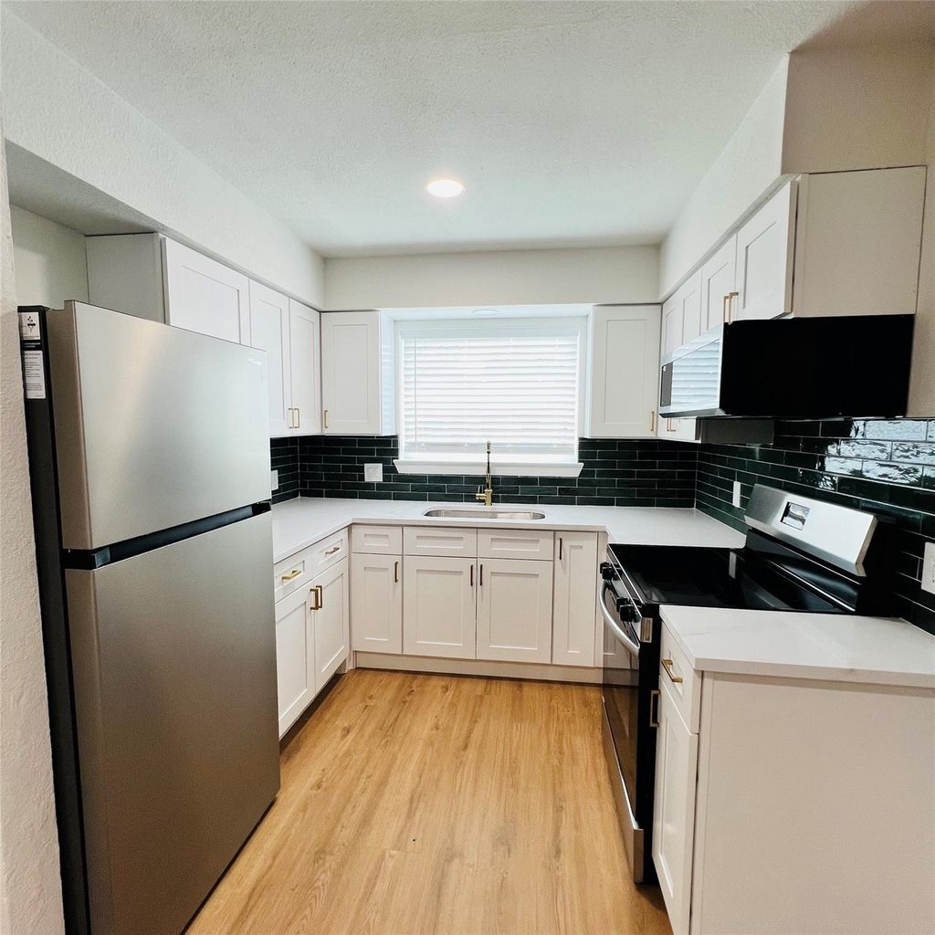 1703 Justin Lyn Street - Photo 5