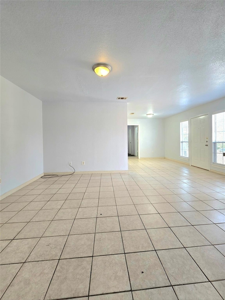5017 Chapman Street - Photo 5