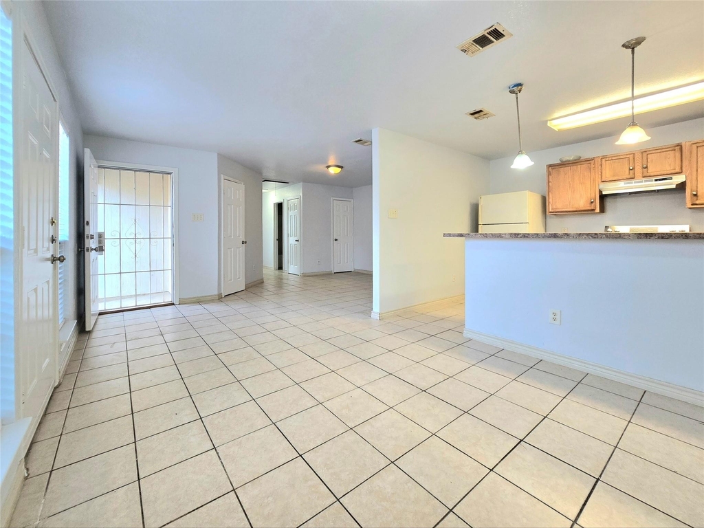 5017 Chapman Street - Photo 6