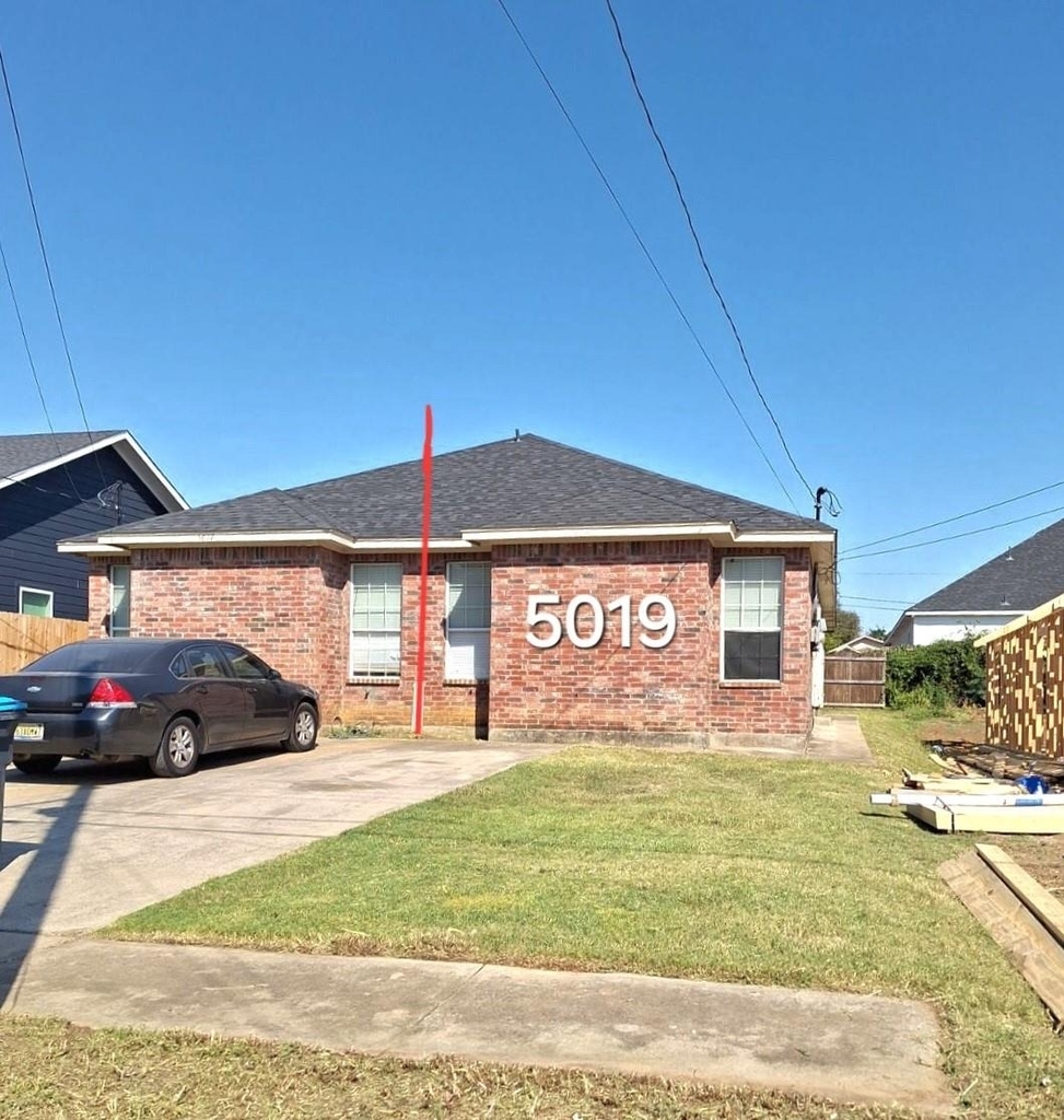 5017 Chapman Street - Photo 0