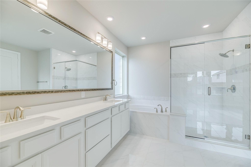 2121 Sumard Drive - Photo 22