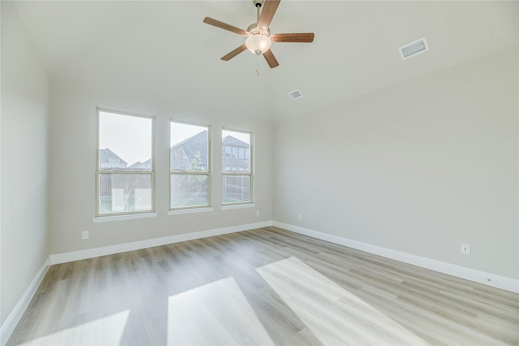 2121 Sumard Drive - Photo 19