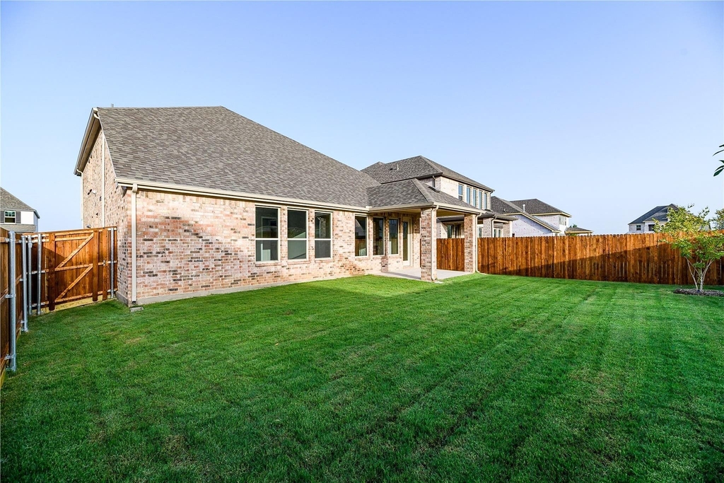 2121 Sumard Drive - Photo 31