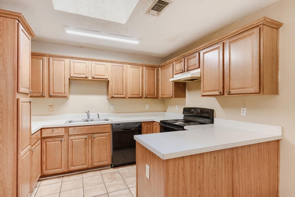 4155 N Coral Springs Drive - Photo 4