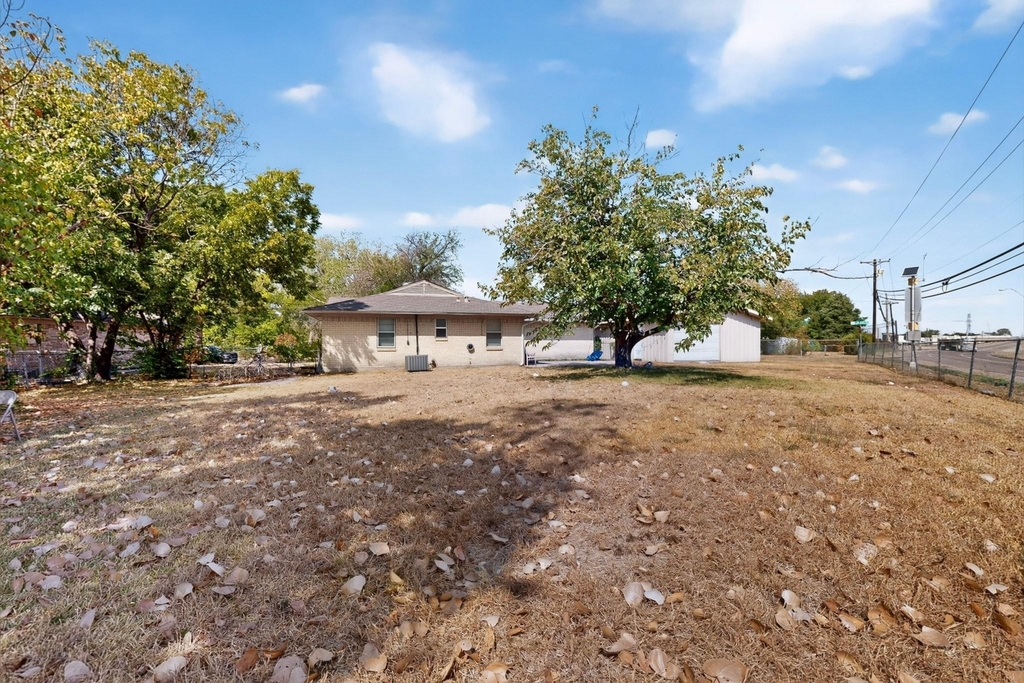 2402 Loyce Drive - Photo 36