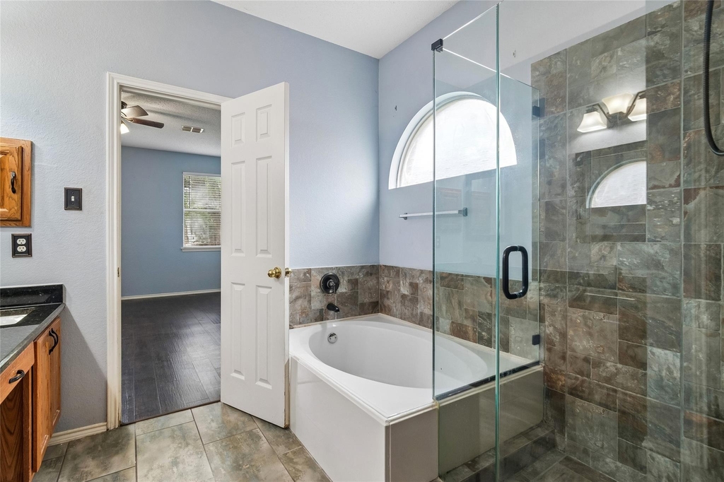 10609 Augusta Lane - Photo 14