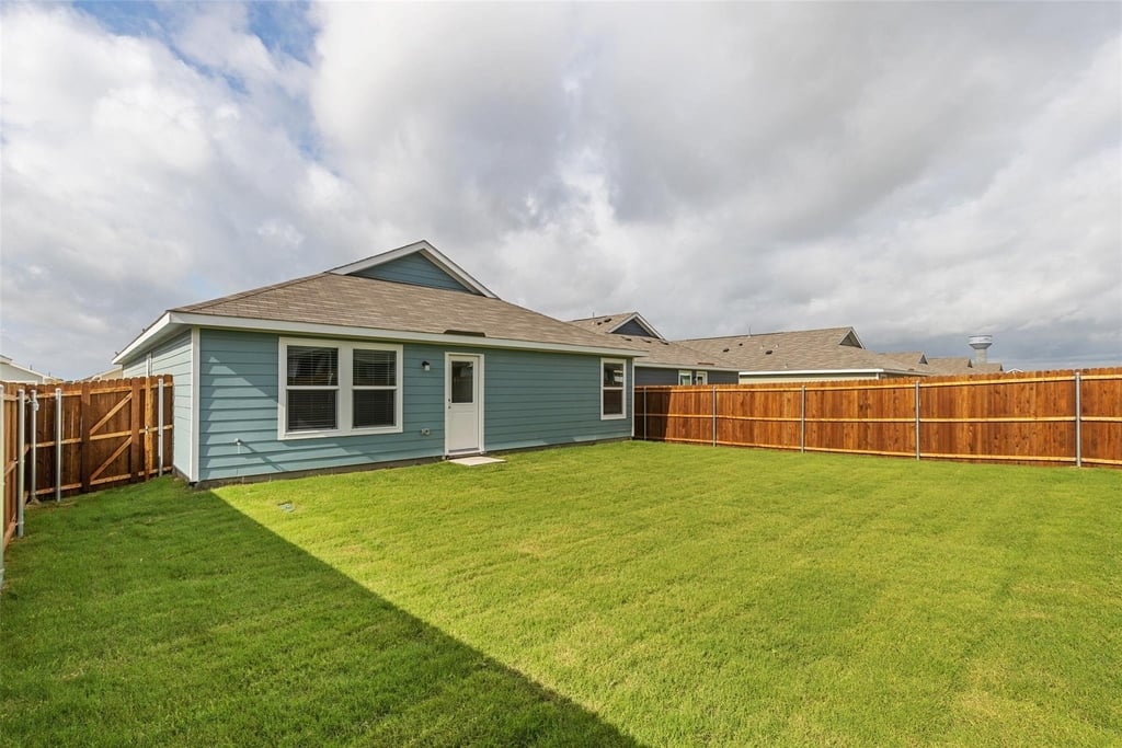 402 Moray Drive - Photo 22
