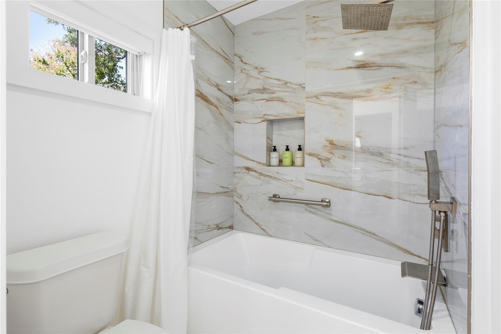 17327 Davenport Road - Photo 25
