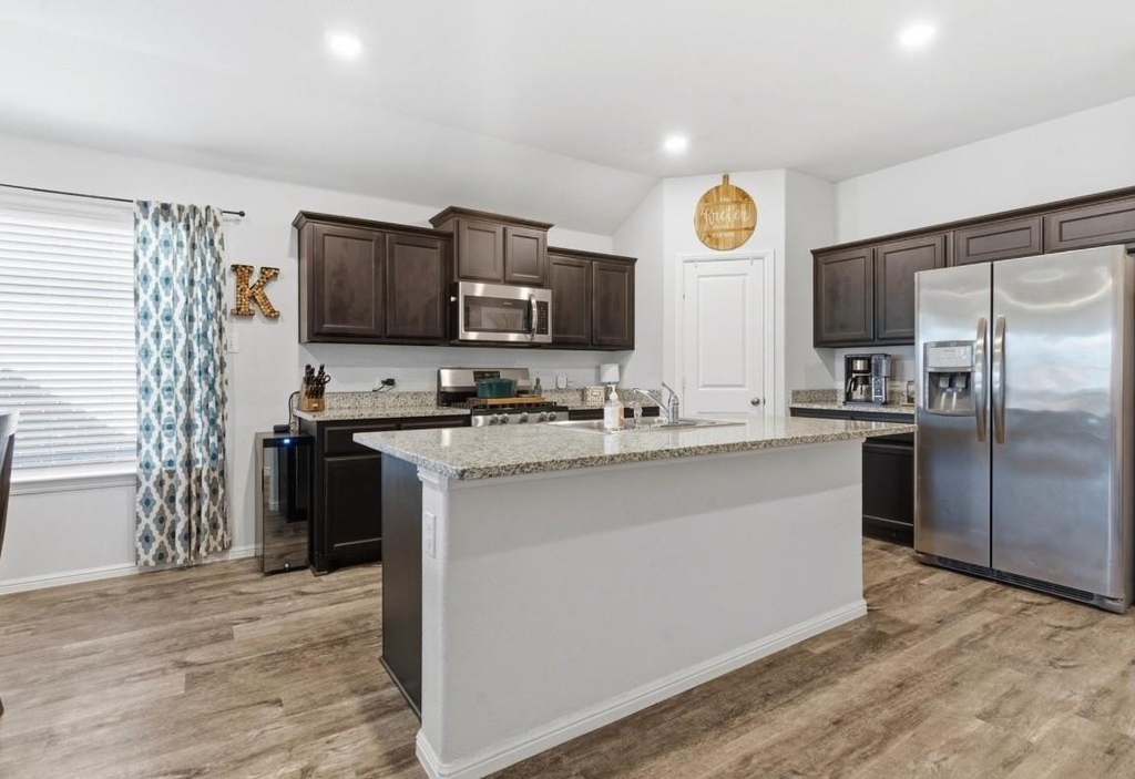 4829 Feltleaf Avenue - Photo 4
