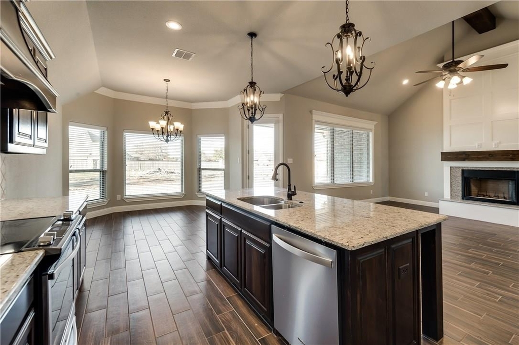 3100 Main Street - Photo 5