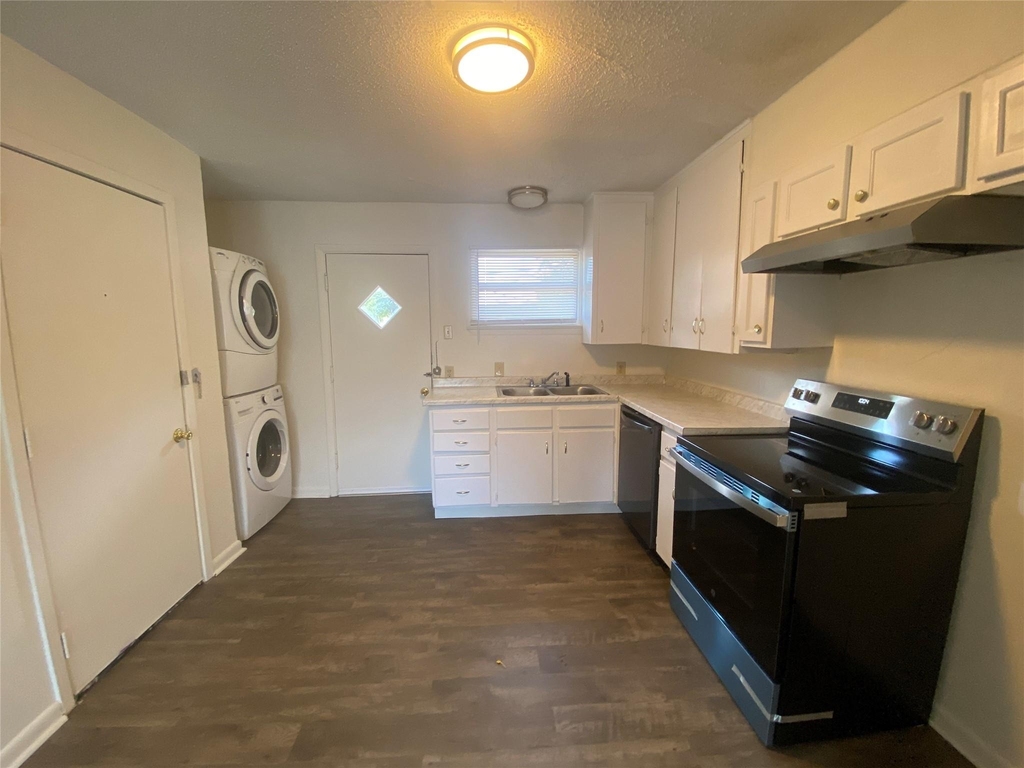 1701 Longview Street - Photo 5