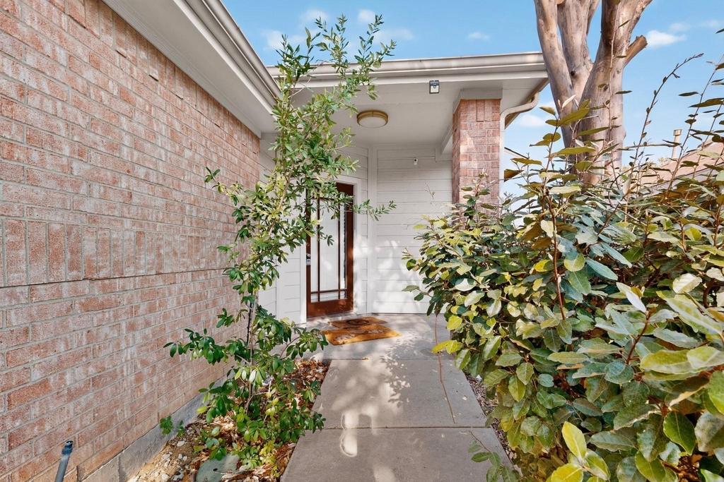 11529 Petunia Drive - Photo 2