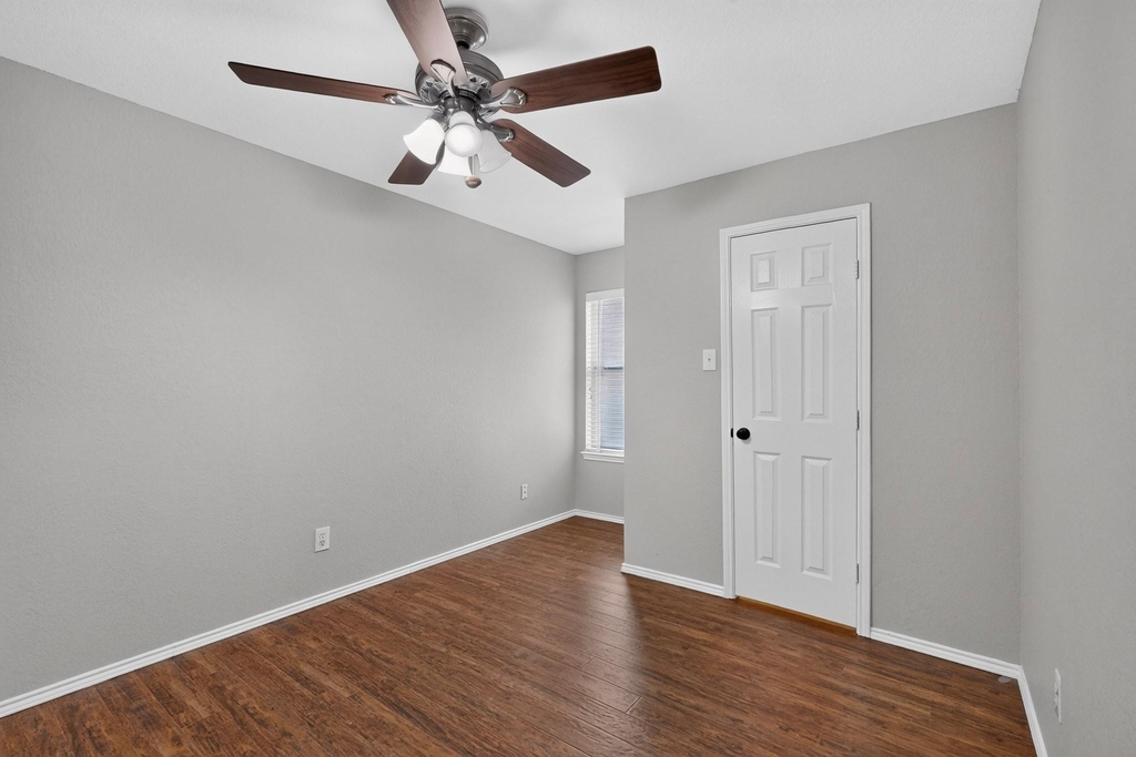 11529 Petunia Drive - Photo 15
