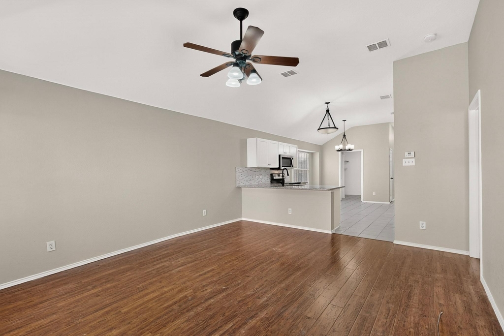 11529 Petunia Drive - Photo 4