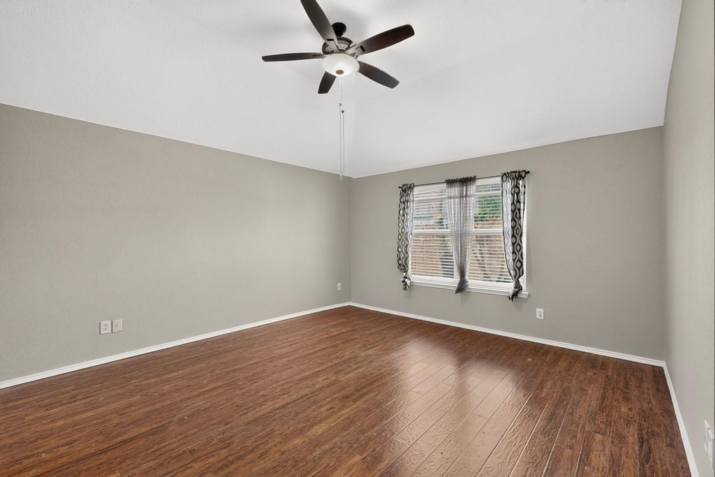 11529 Petunia Drive - Photo 11