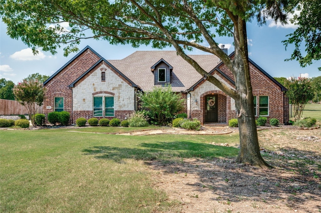 650 Cypress Point Drive - Photo 1