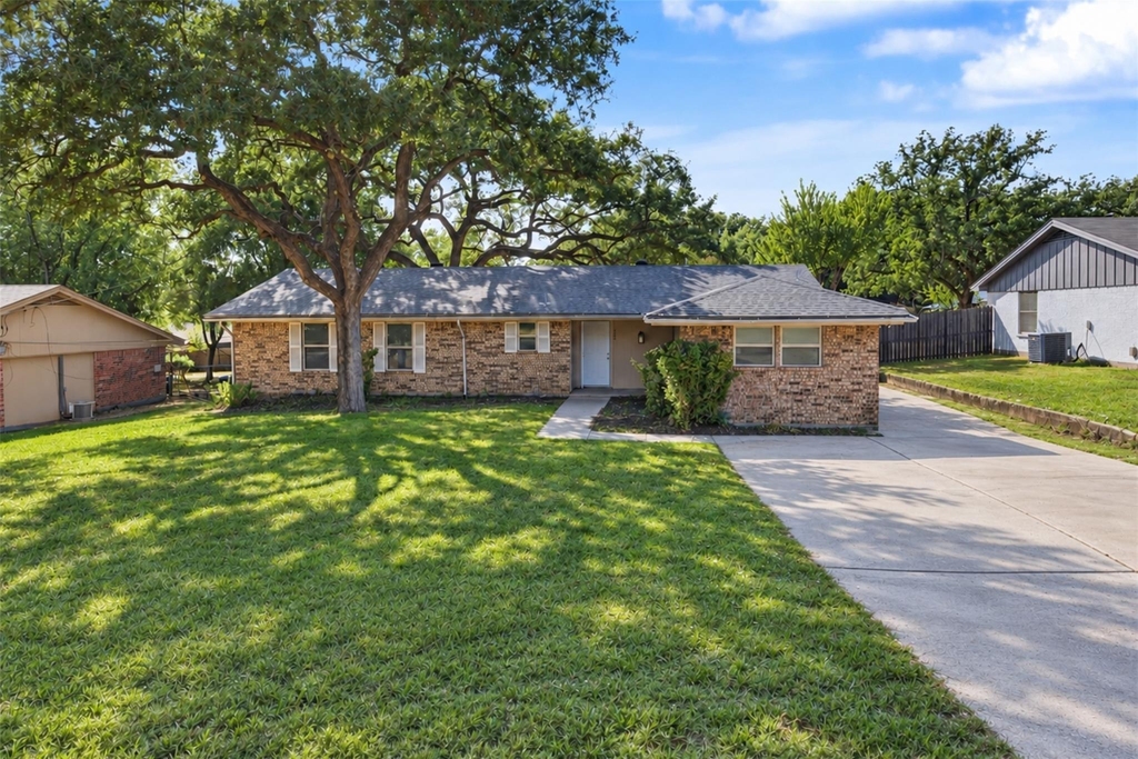 224 Mountain View Drive - Photo 0