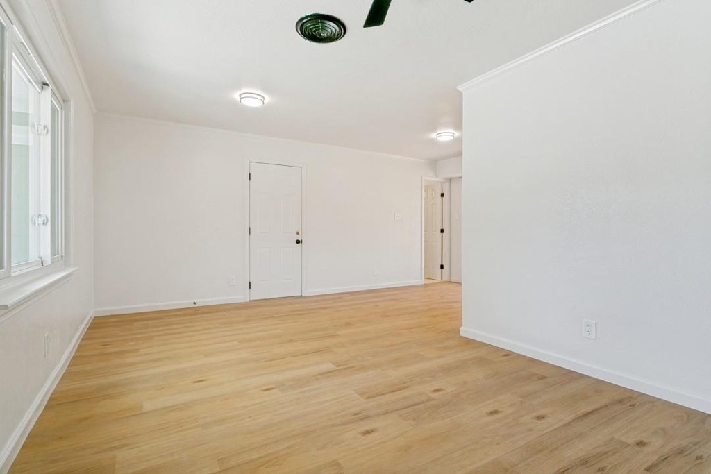 748 Oak Drive - Photo 12