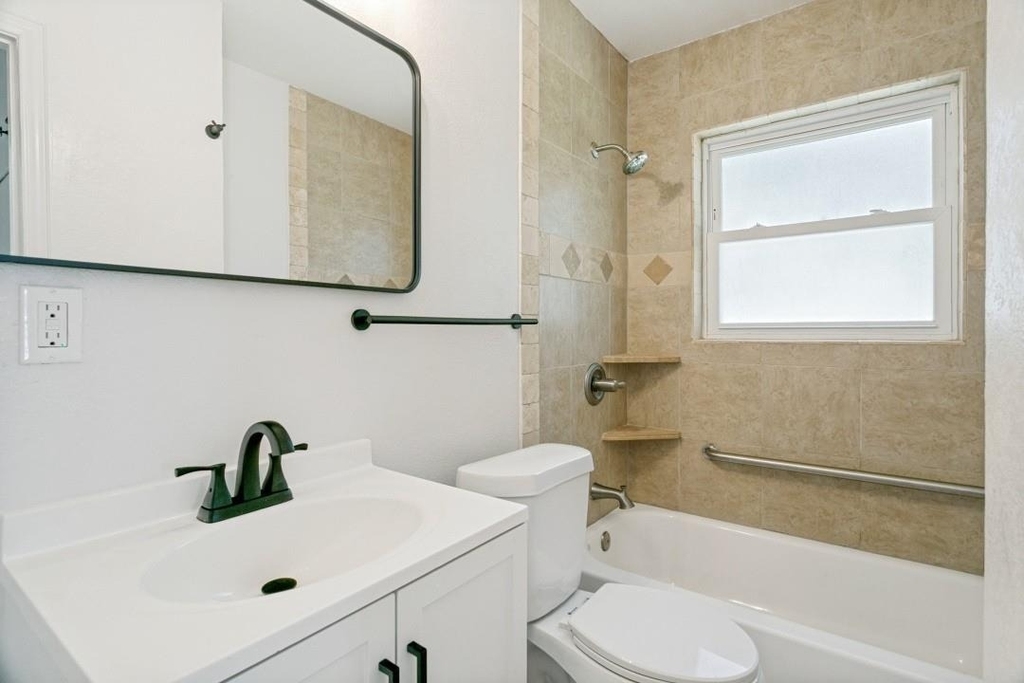 748 Oak Drive - Photo 9