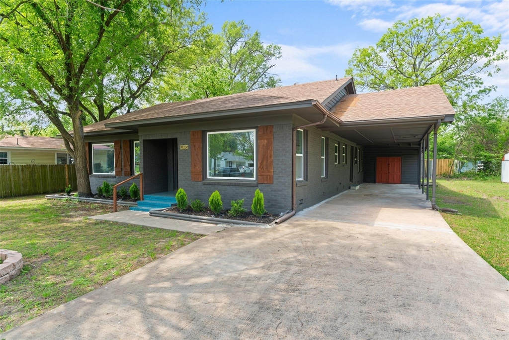 2405 Monroe Street - Photo 4