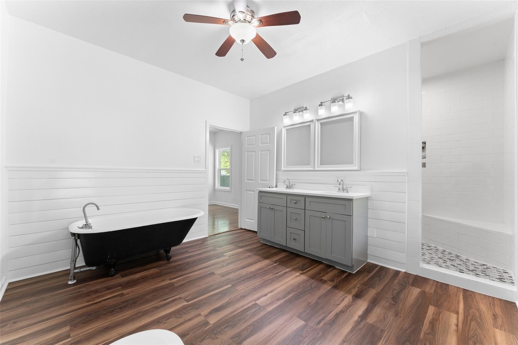 2405 Monroe Street - Photo 10