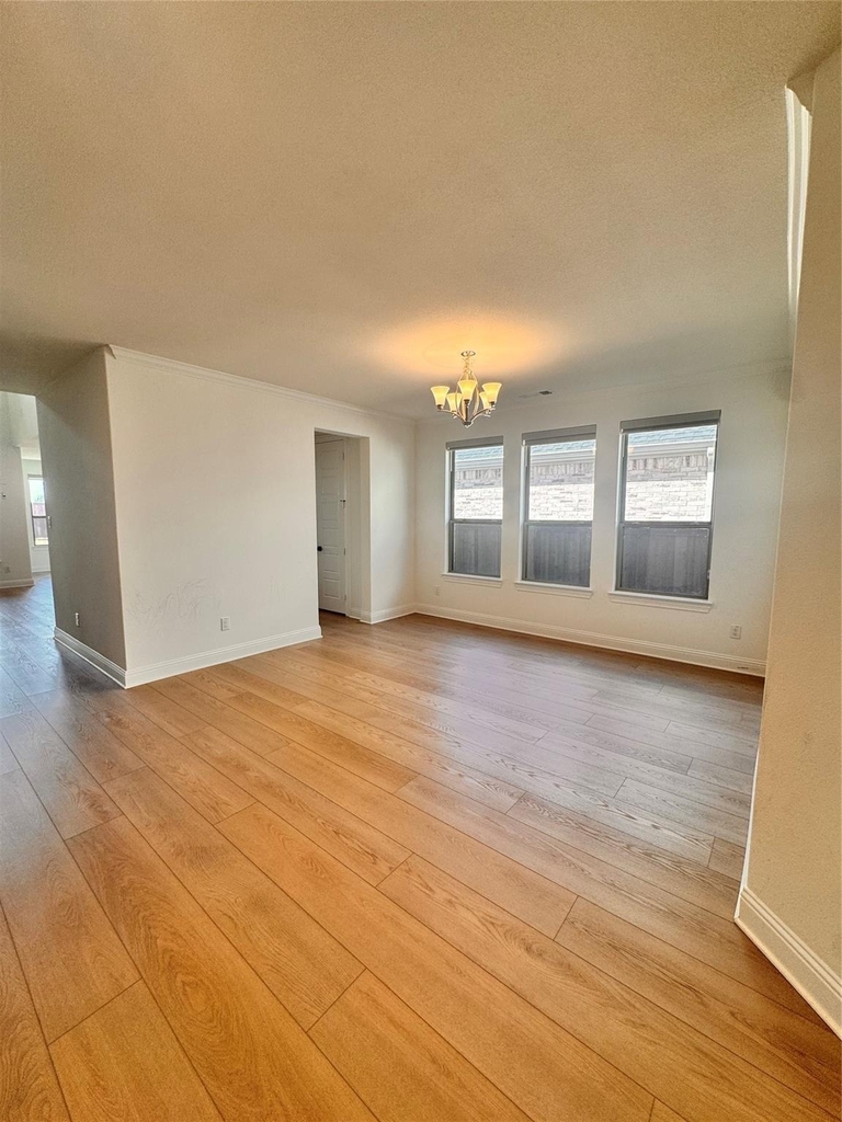 1013 Tullow Drive - Photo 5