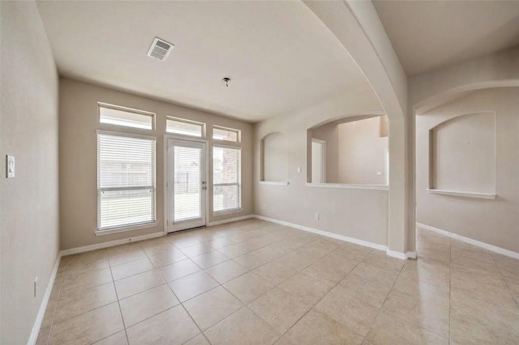 100 Liones Lane - Photo 3