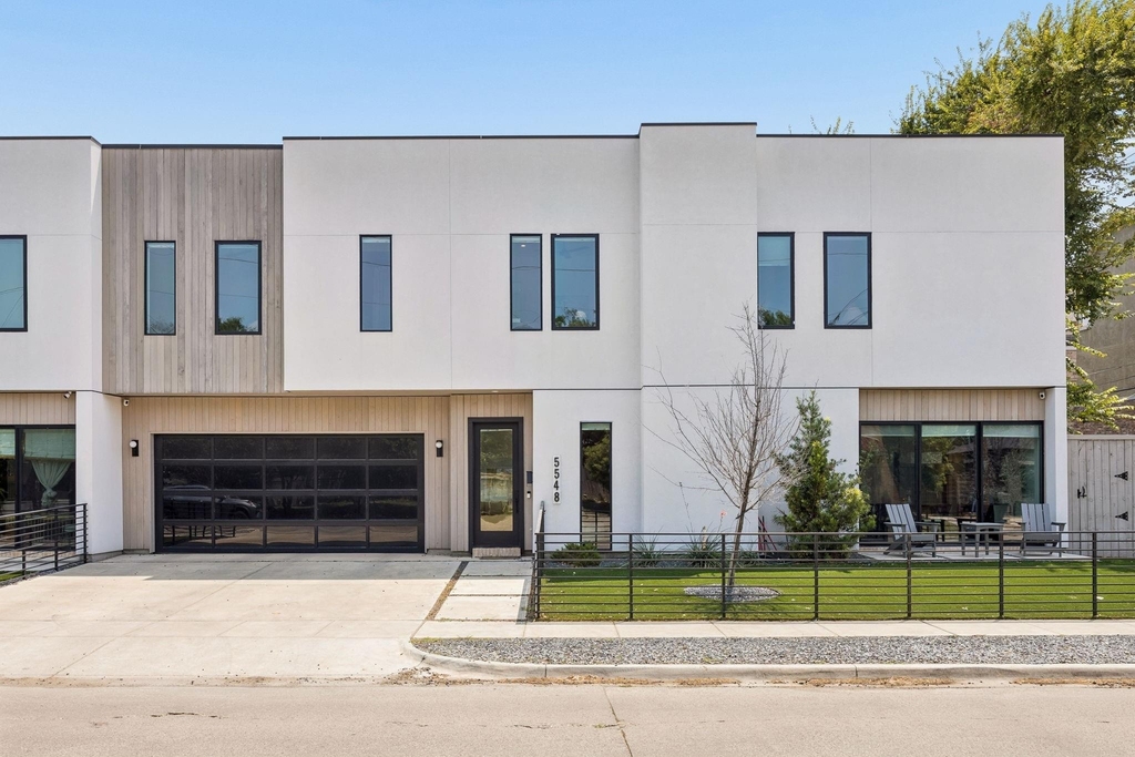 5548 Sears Street - Photo 2