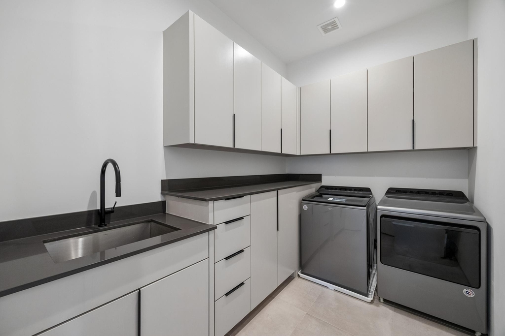 5548 Sears Street - Photo 25