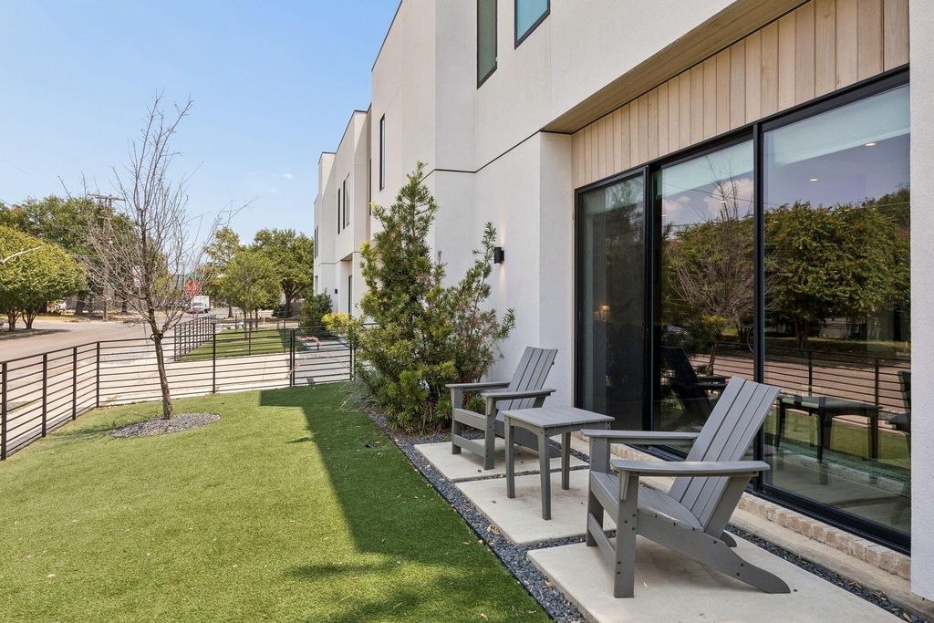 5548 Sears Street - Photo 32