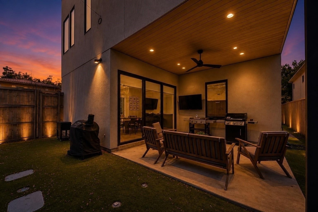 5548 Sears Street - Photo 1