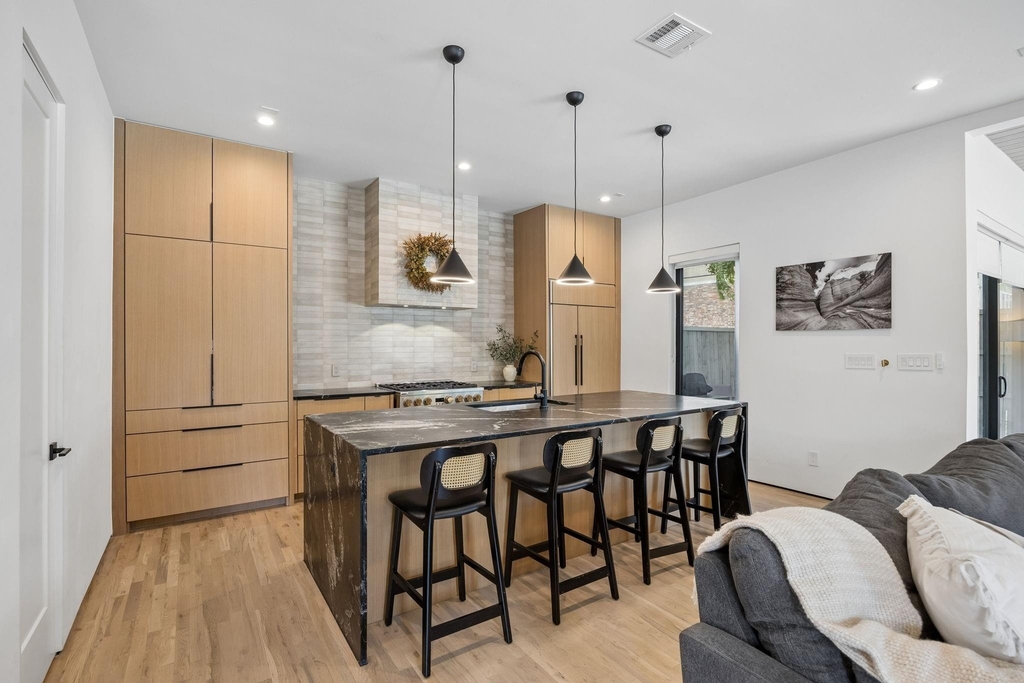 5548 Sears Street - Photo 21