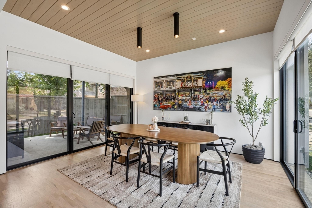 5548 Sears Street - Photo 10
