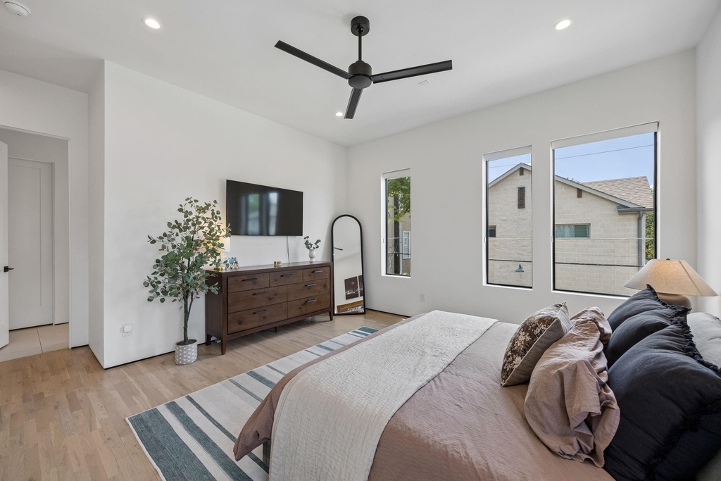 5548 Sears Street - Photo 13