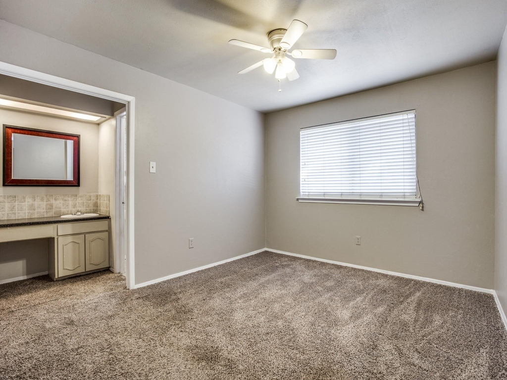 1209 Valley Vista Drive - Photo 6