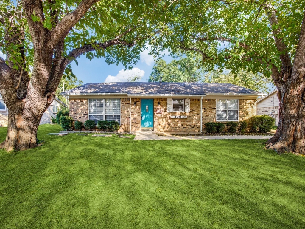 1209 Valley Vista Drive - Photo 0