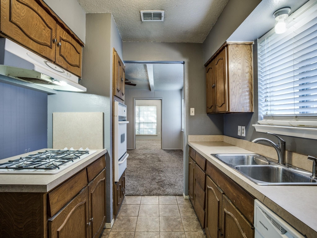 1209 Valley Vista Drive - Photo 5