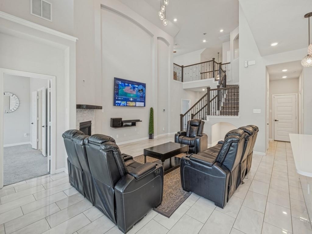 1267 Binfield Drive - Photo 5