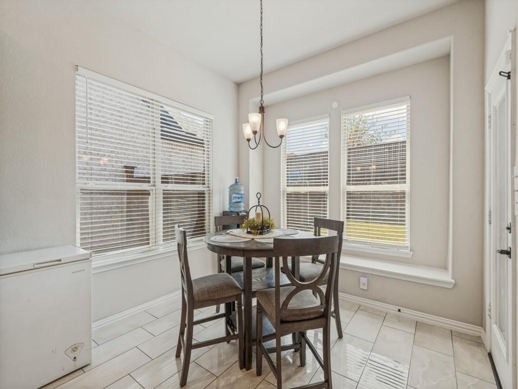 1267 Binfield Drive - Photo 8
