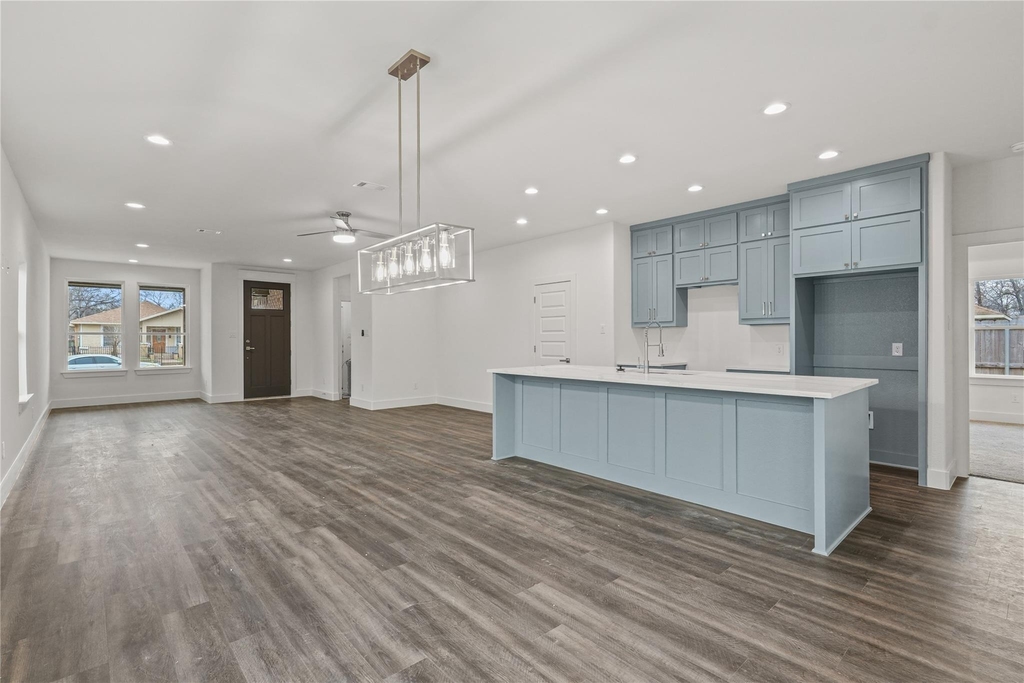 3335 Spring Avenue - Photo 9