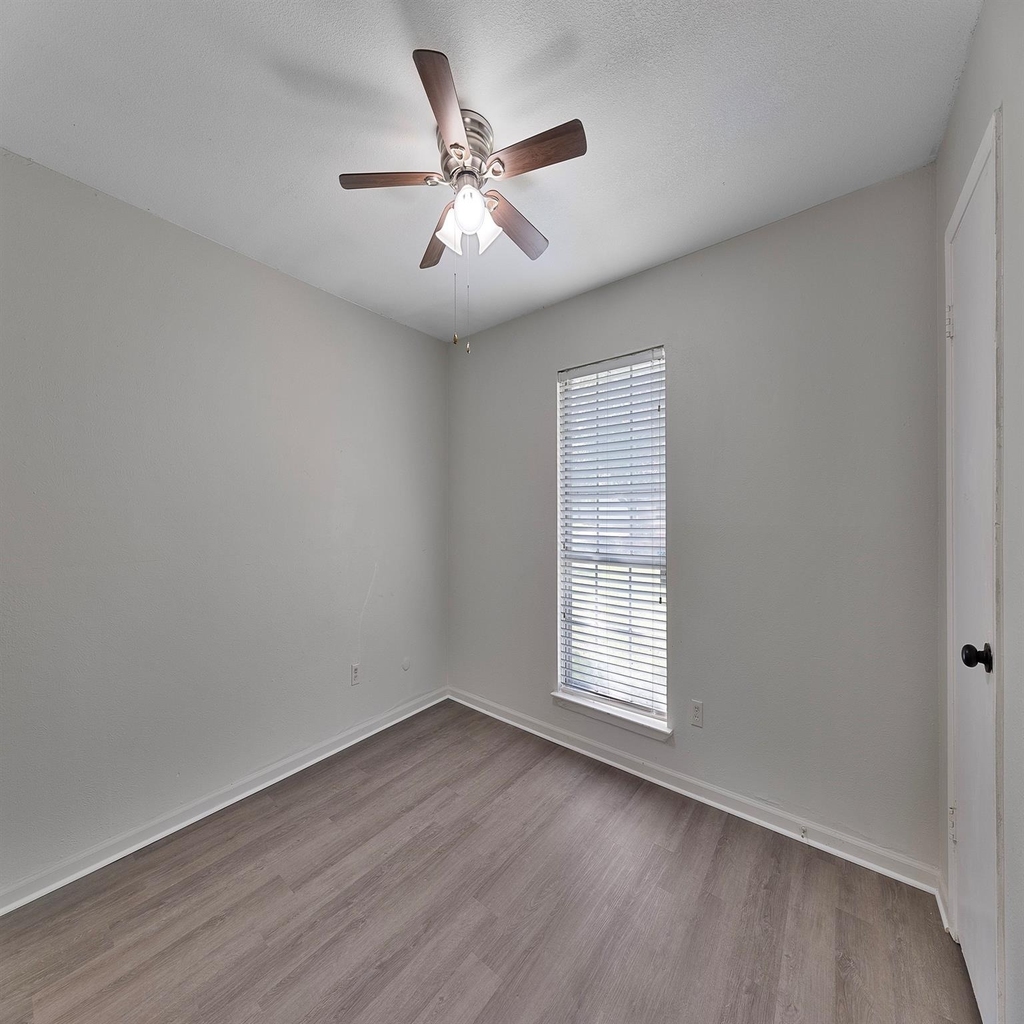 1633 Bette Drive - Photo 10