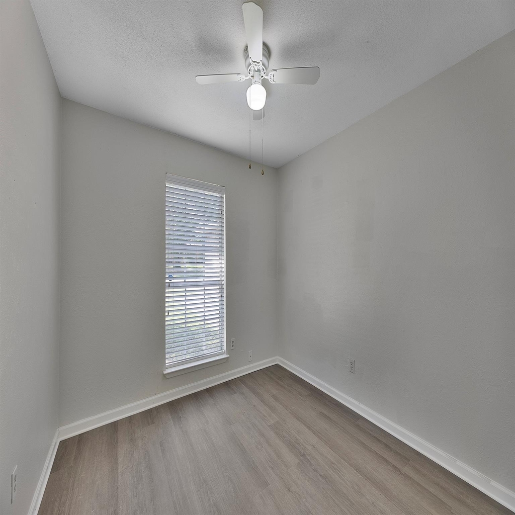 1633 Bette Drive - Photo 9